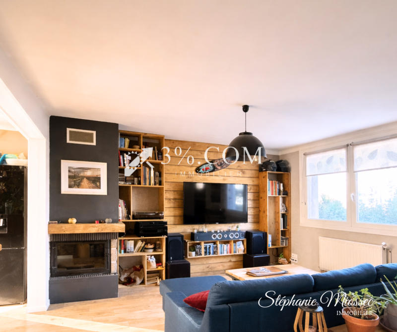 Maison - 95 m² - 5 pièces