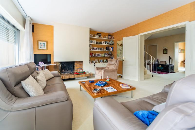 Appartement - 187 m² - 7 pièces