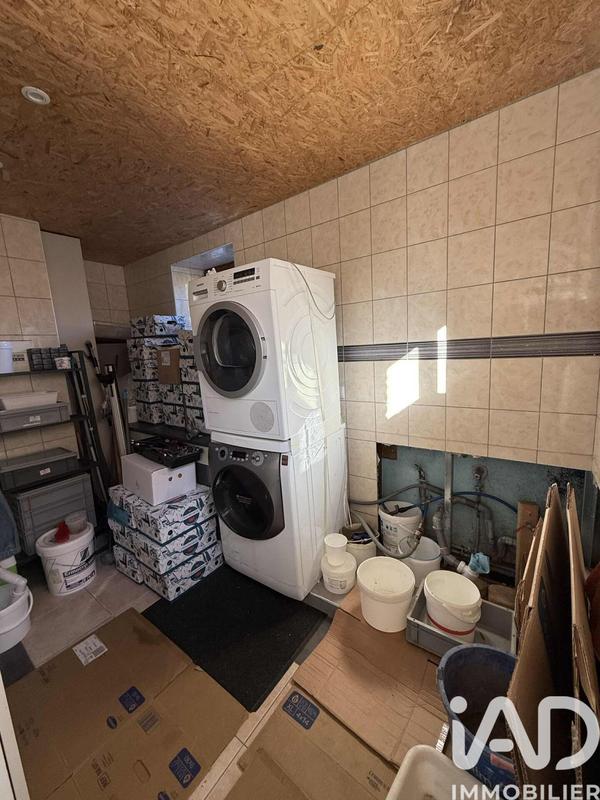 Maison - 211 m² - 9 pièces