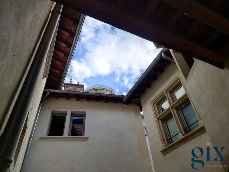 Appartement - 85 m² - 4 pièces