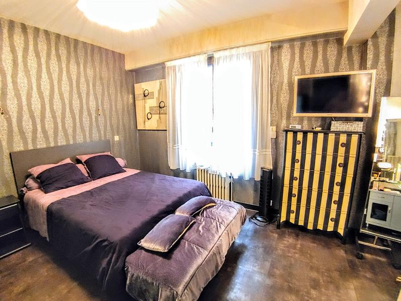 Appartement - 160 m² - 6 pièces