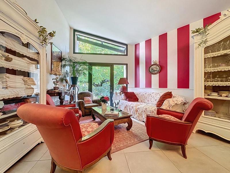 Maison d'architecte - 255 m² - 6 pièces