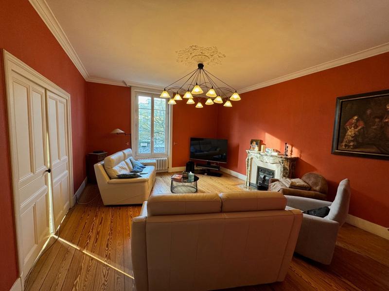 Maison de ville - 373 m² - 10 pièces