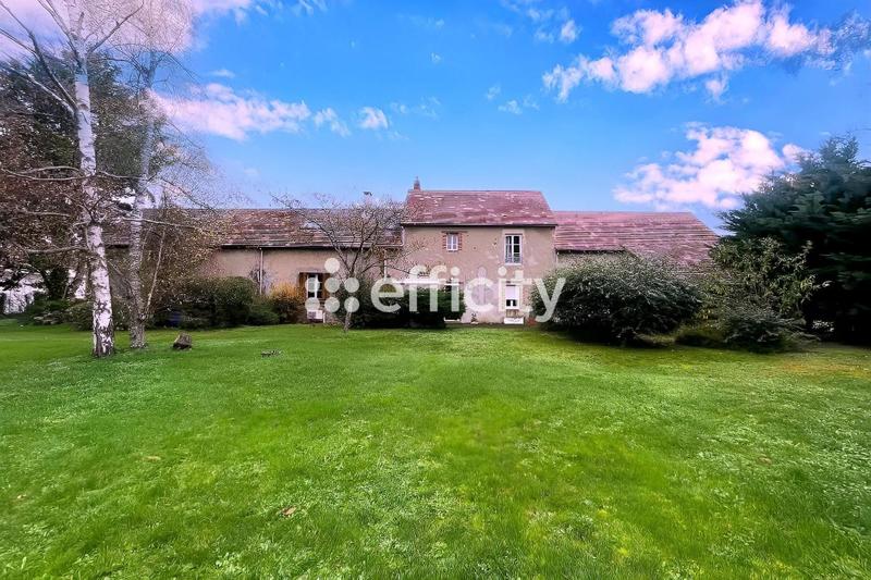 Maison - 215 m² - 6 pièces