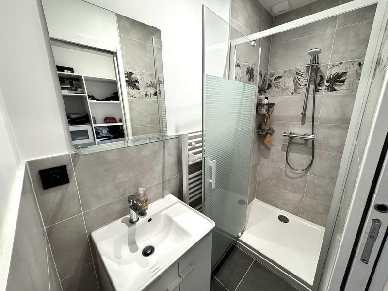 Maison contemporaine - 163 m² - 7 pièces