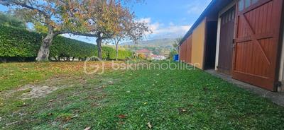 Maison - 235 m² - 5 pièces