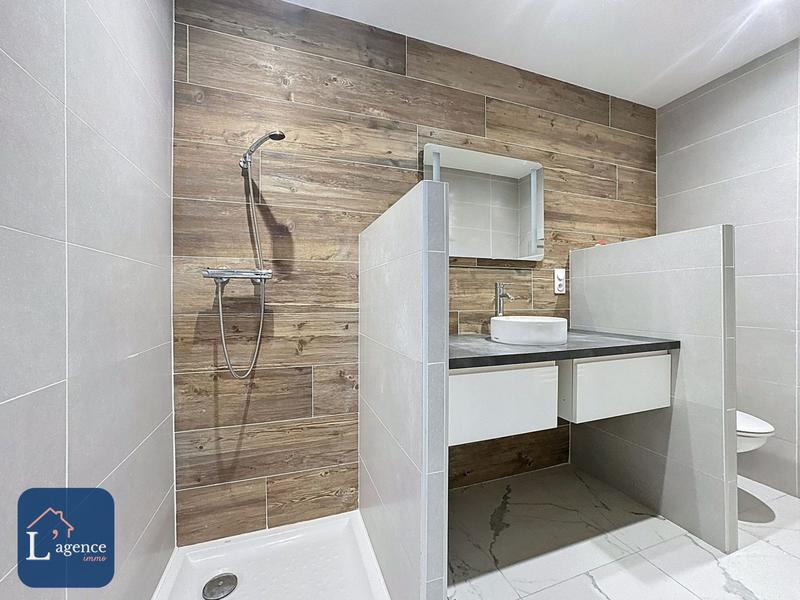 Villa - 228 m² - 8 pièces