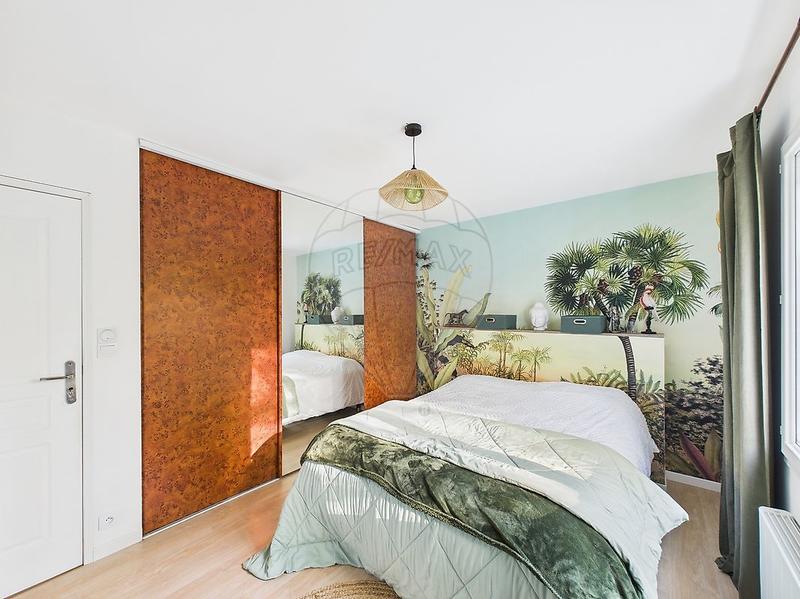 Maison - 165 m² - 6 pièces