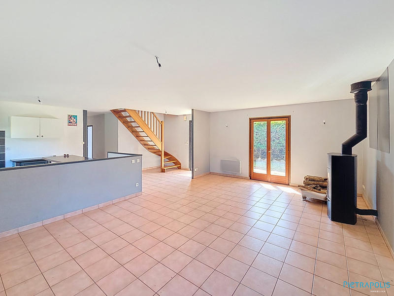 Maison - 157 m² - 7 pièces
