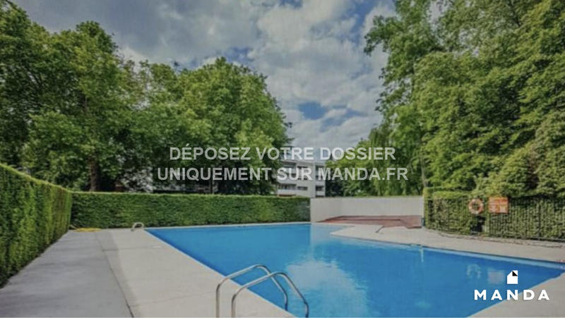 Chambre - 10 m² - 5 pièces