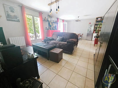 Maison - 86 m² - 5 pièces