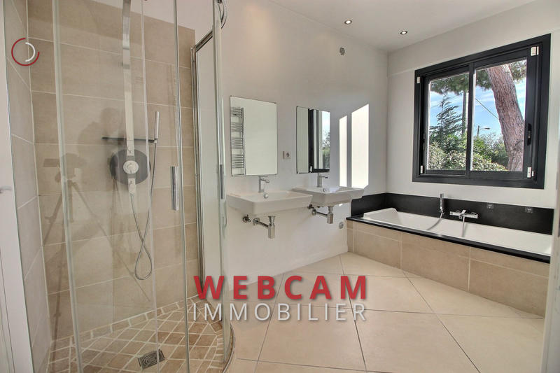 Villa - 163 m² - 4 pièces