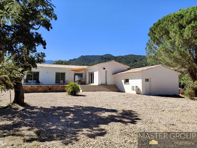 Villa - 96 m² - 3 pièces