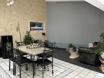 Maison - 114 m² - 5 pièces