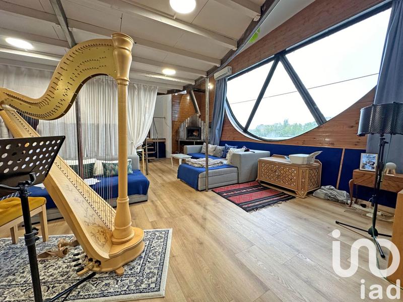 Maison - 140 m² - 5 pièces