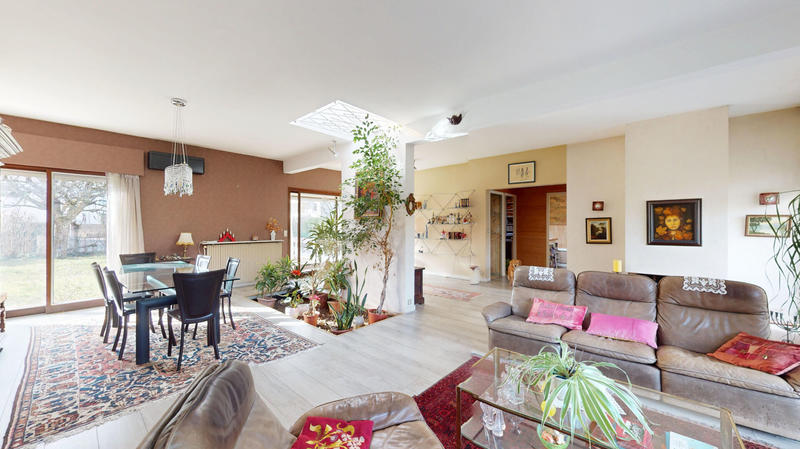 Maison - 140 m² - 6 pièces