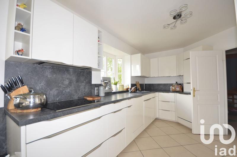 Maison - 182 m² - 5 pièces