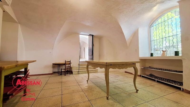 Maison - 196 m² - 7 pièces