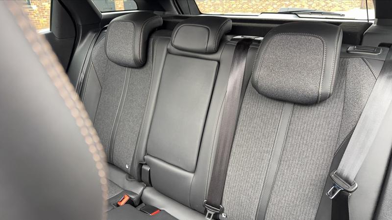 Peugeot 3008 II 1.2 PureTech 130 Eat8 Gt-Line