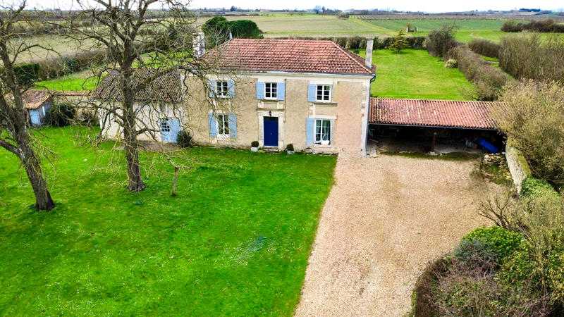 Maison - 186 m² - 4 pièces