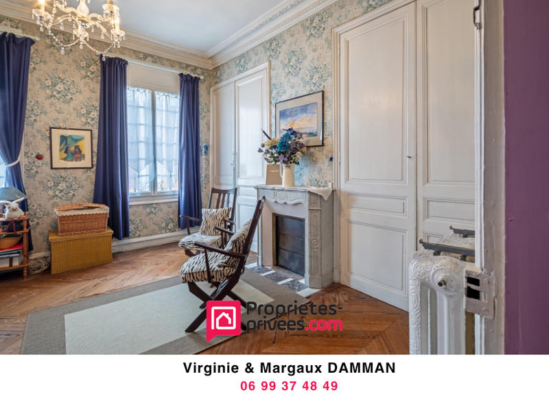 Maison - 326 m² - 15 pièces