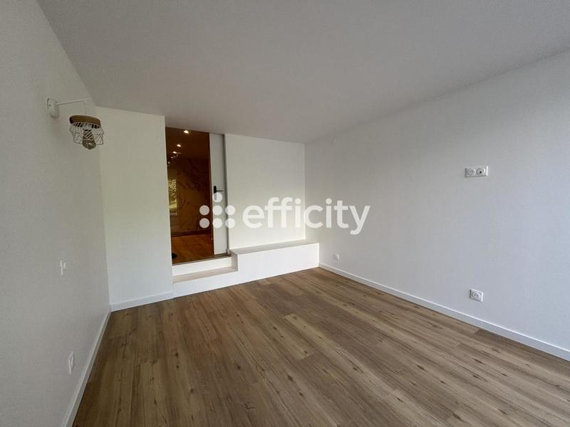 Maison - 150 m² - 4 pièces