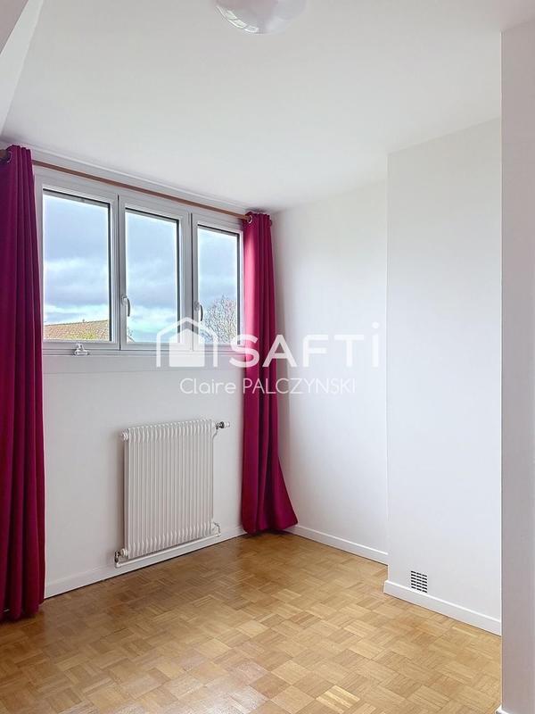 Maison - 220 m² - 9 pièces