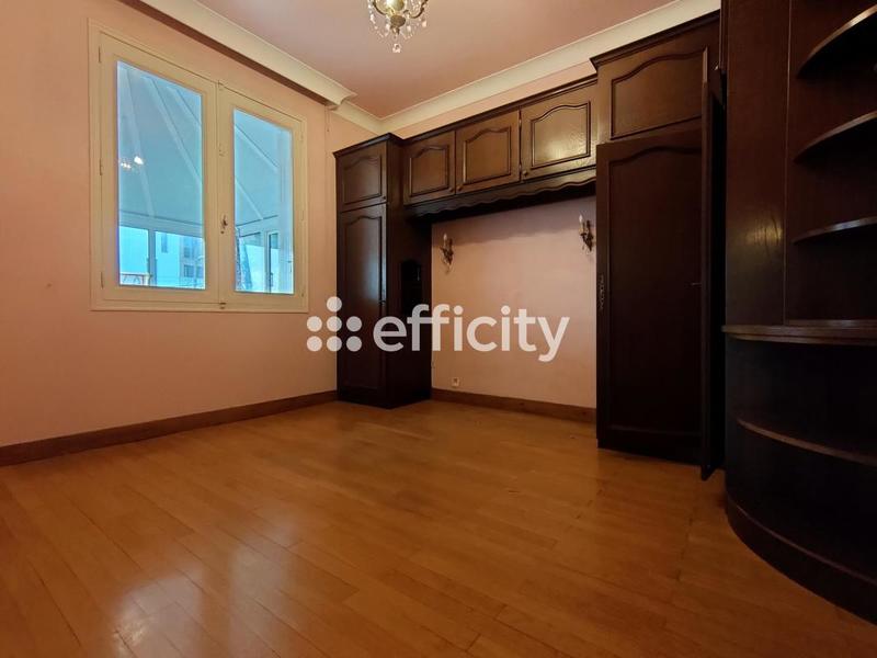 Maison - 101 m² - 5 pièces