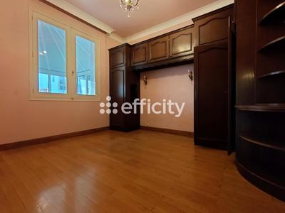 Maison - 101 m² - 5 pièces