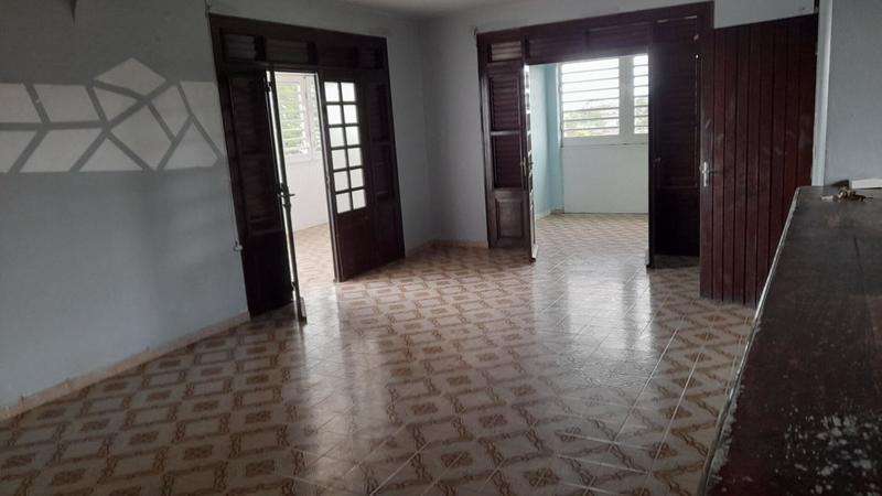 Appartement - 170 m² - 6 pièces