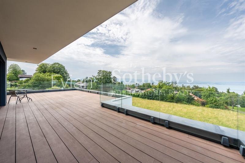 Maison - 270 m² - 7 pièces