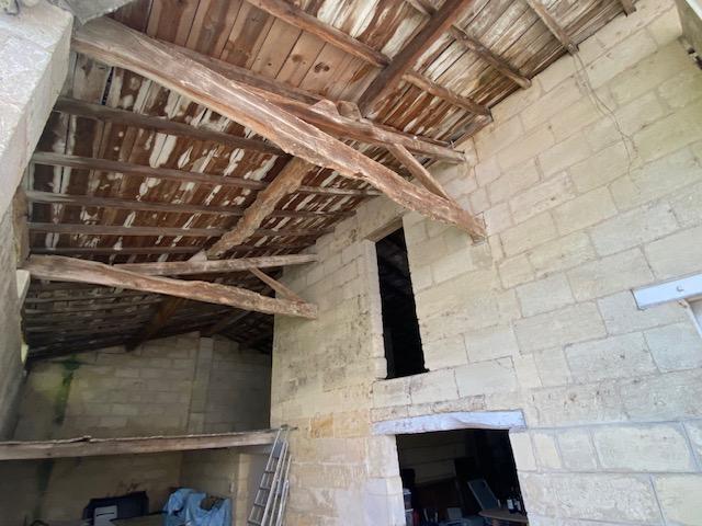 Maison - 200 m² - 4 pièces