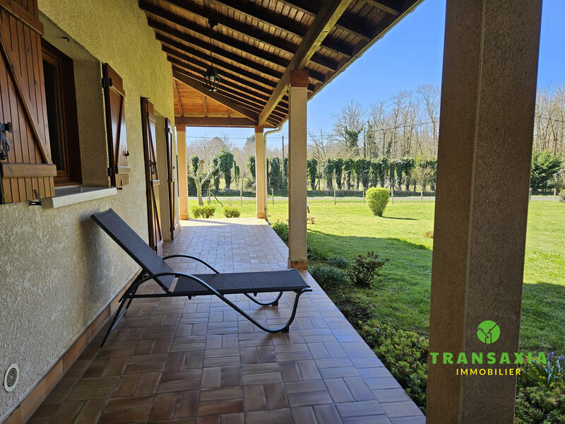 Villa - 180 m² - 6 pièces