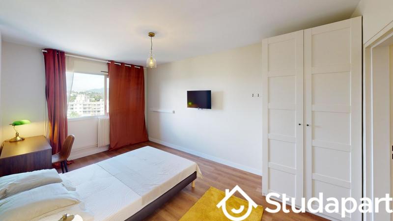 Chambre - 10 m² - 1 pièce