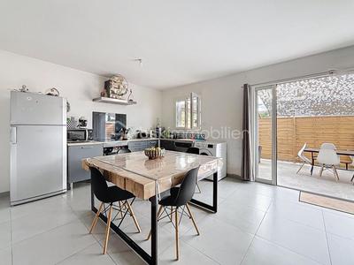 Maison - 84 m² - 4 pièces