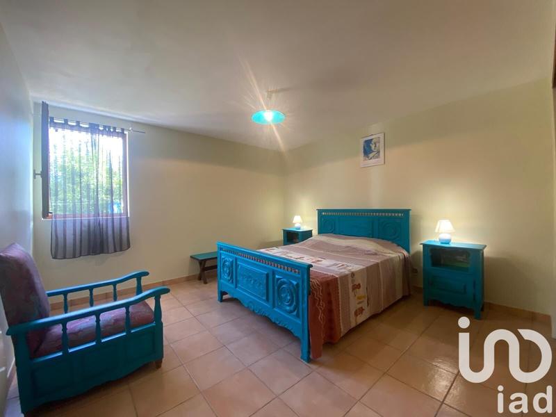 Maison - 225 m² - 15 pièces