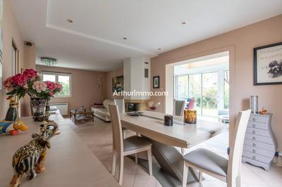 Maison - 155 m² - 7 pièces