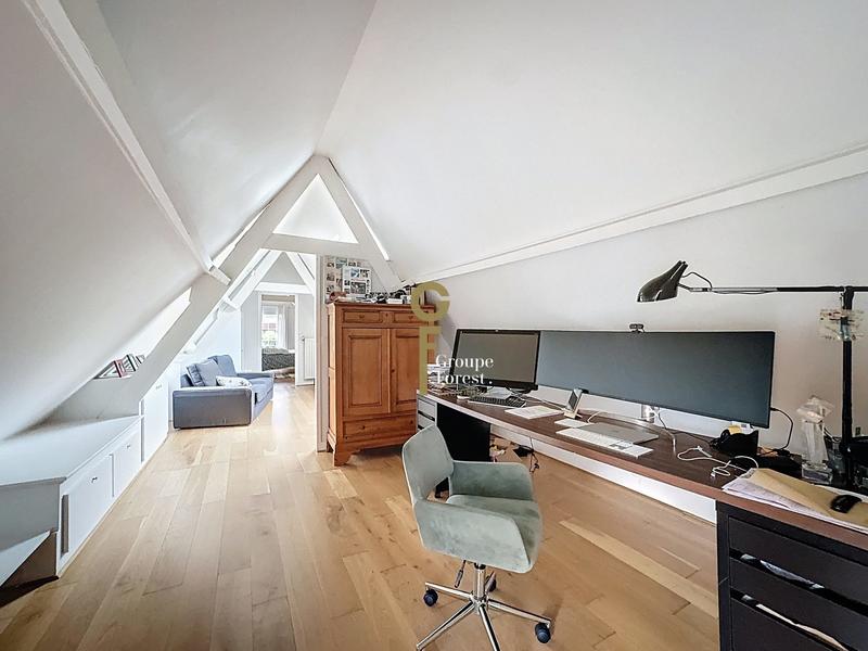 Maison - 334 m² - 7 pièces