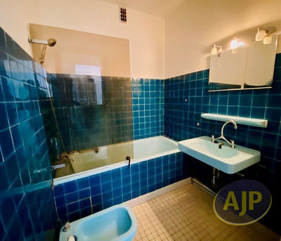 Appartement - 70 m² - 2 pièces