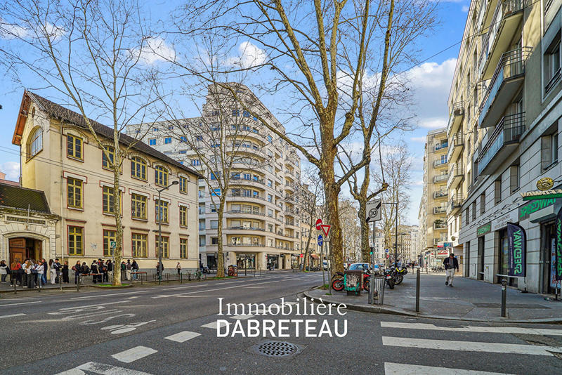 Appartement - 112 m² - 3 pièces