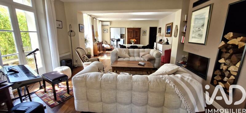 Maison - 164 m² - 7 pièces