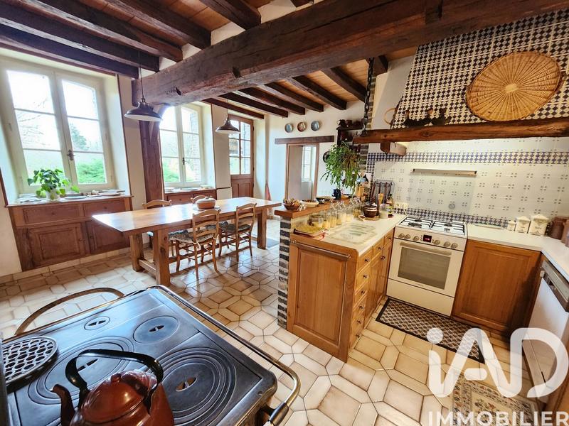 Maison - 223 m² - 5 pièces