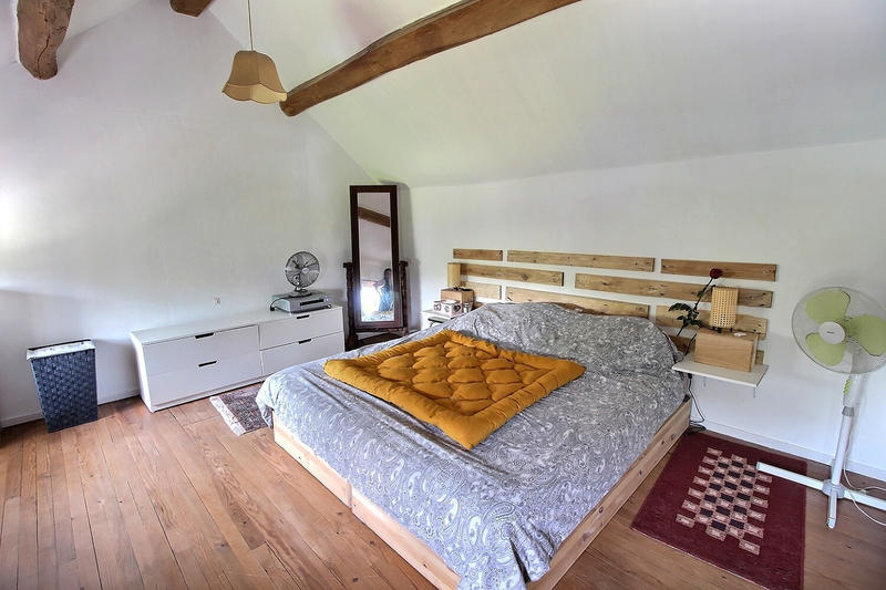 Maison - 93 m² - 5 pièces