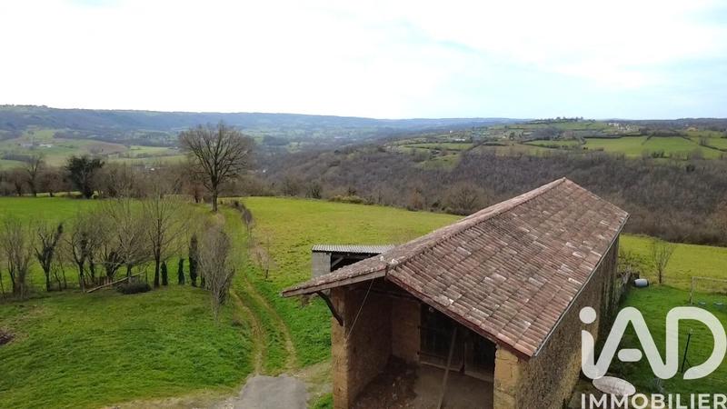 Maison - 300 m² - 10 pièces