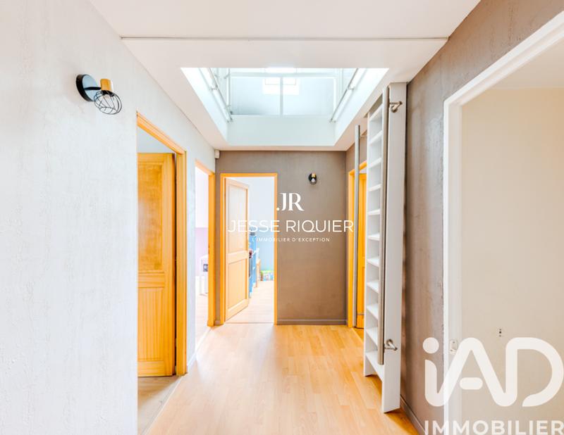 Maison - 131 m² - 6 pièces