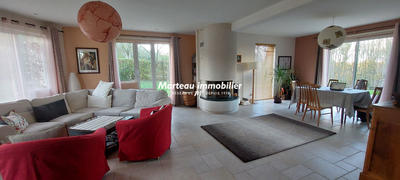 Maison - 186 m² - 7 pièces