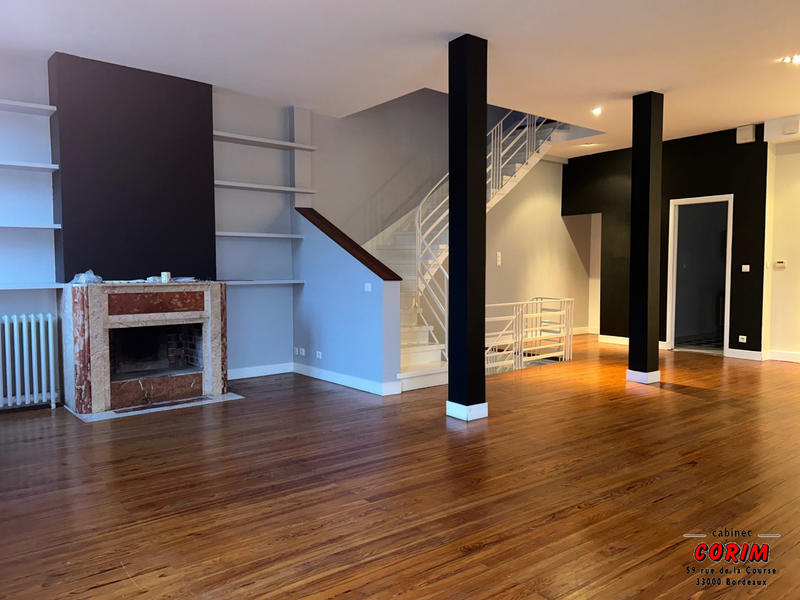 Maison - 195 m² - 5 pièces