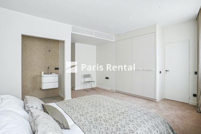 Appartement - 216 m² - 4 pièces