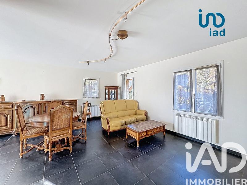 Maison - 200 m² - 10 pièces