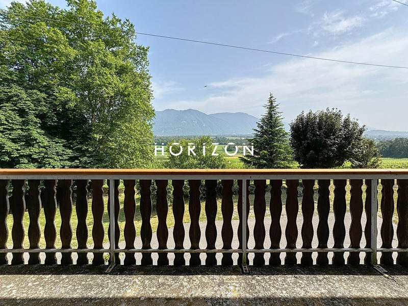 Maison ancienne - 250 m² - 8 pièces